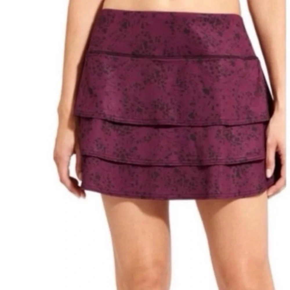 Athleta FLORAL GARDEN SWAGGER SKORT
